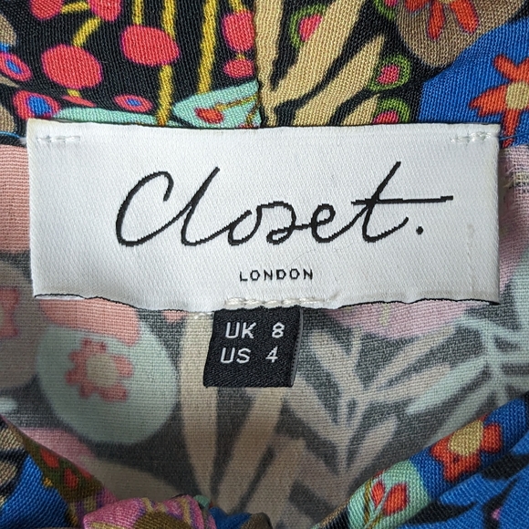 Closet London • Ditzy Floral Skater Dress - Picture 9 of 10